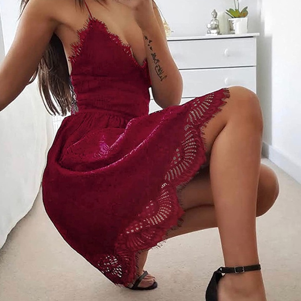 NWT Romantic V-Neck Spaghetti Strap Lace Backless Party Mini Dresses